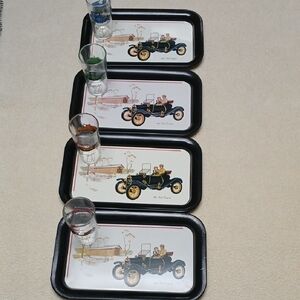 Lot Of 4 Antique Car TV trays And Atlas  Glass Tumblers